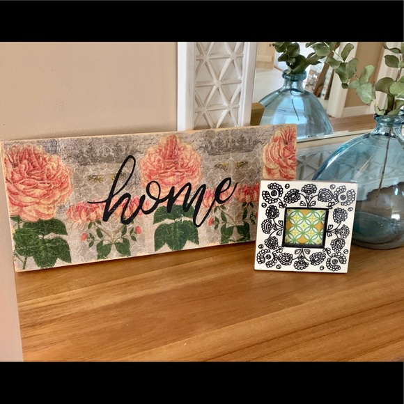 Rustic Shabby Chic "Home" Sign with Floral Design - Picture 2 of 5